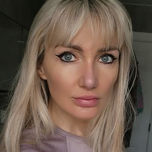 Meet your Posher, Agnes